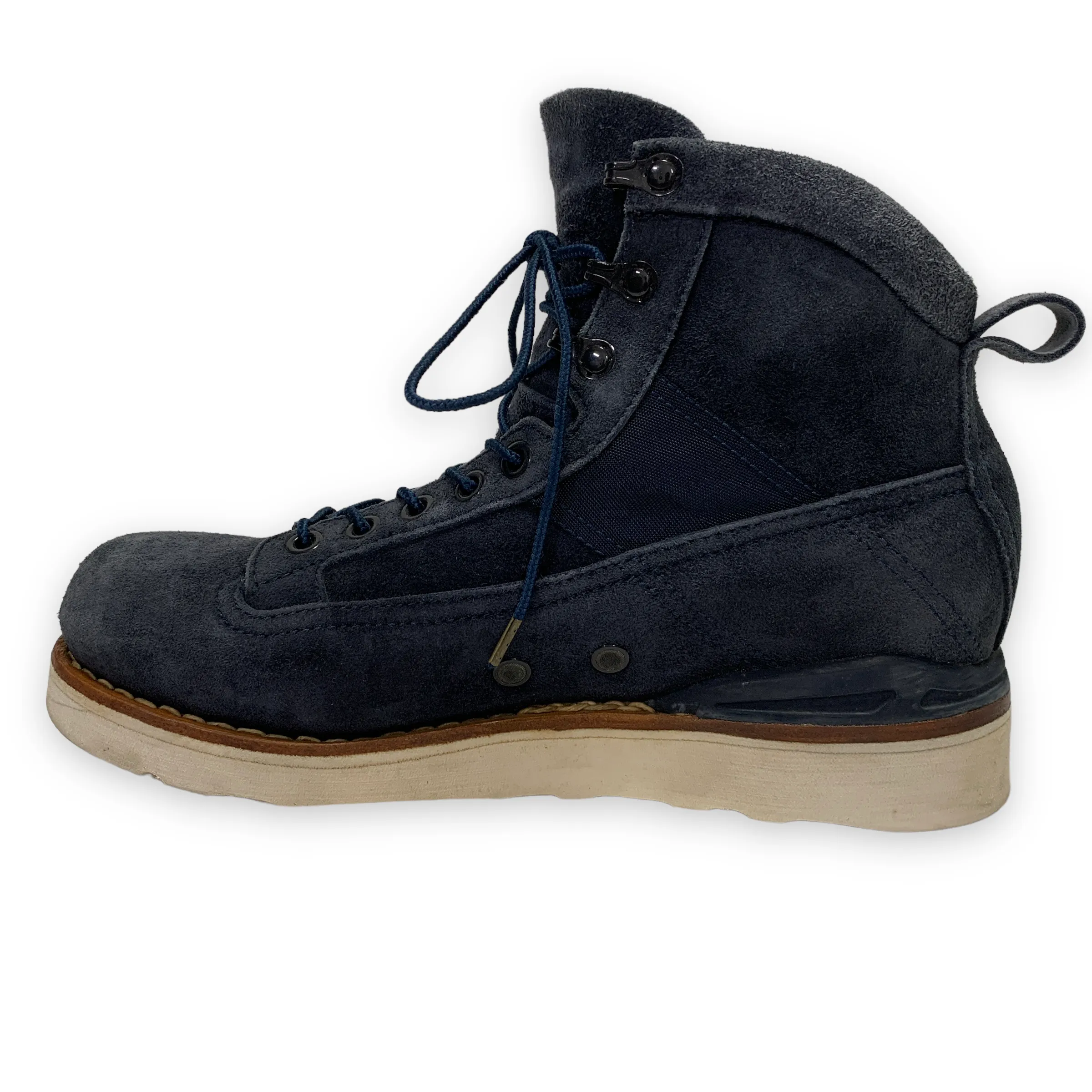 [8] Visvim Beard Boots Folk Suede