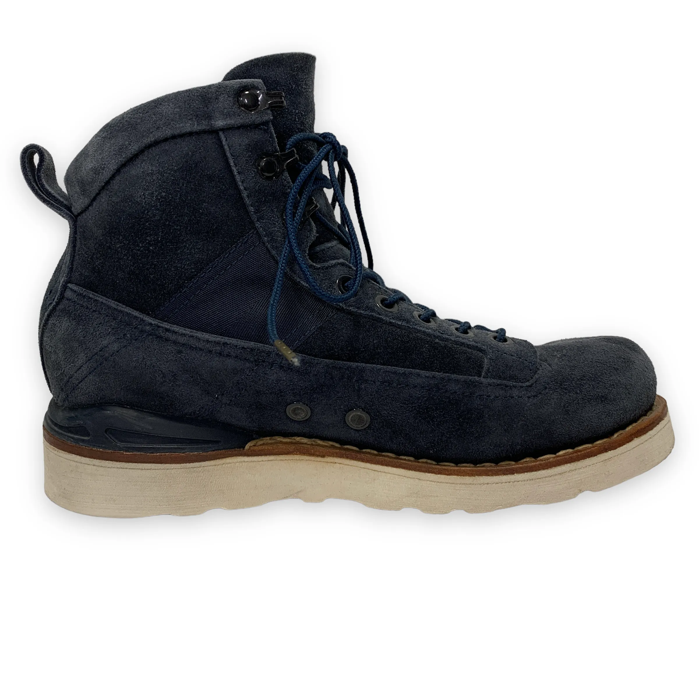 [8] Visvim Beard Boots Folk Suede
