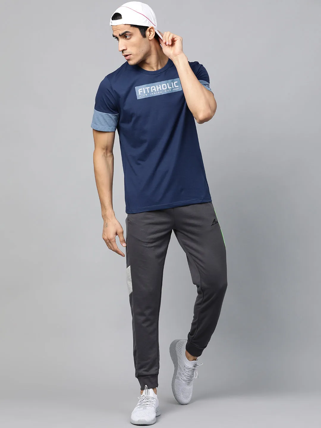 Alcis Men Navy Blue Slim Fit Printed Round Neck Running T-shirt
