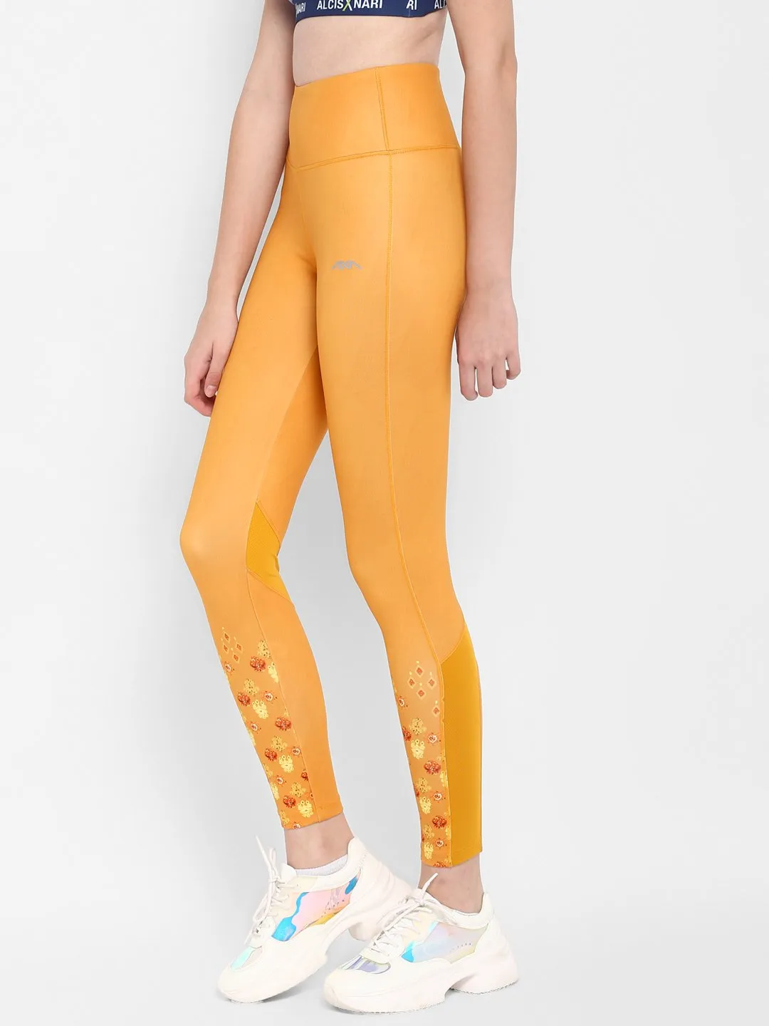 Alcis Women Yellow Solid Tights