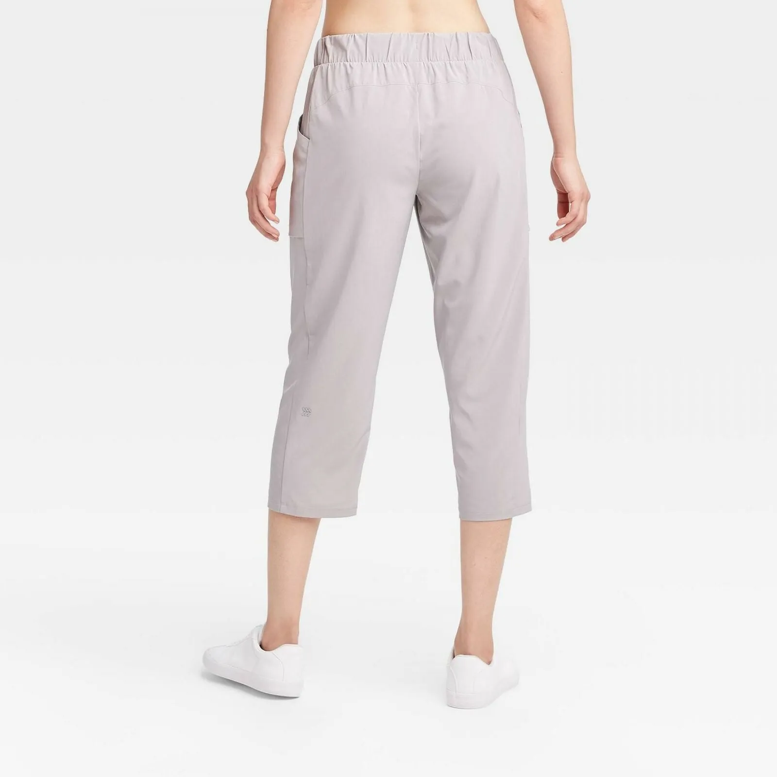 All In Motion Women's Mid-Rise Stretch Woven Tapered Leg Capri Pants