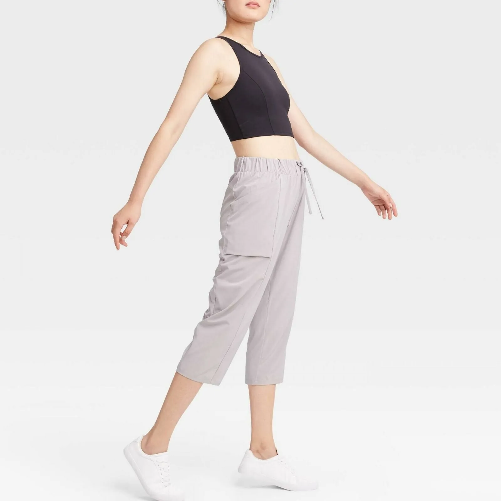 All In Motion Women's Mid-Rise Stretch Woven Tapered Leg Capri Pants