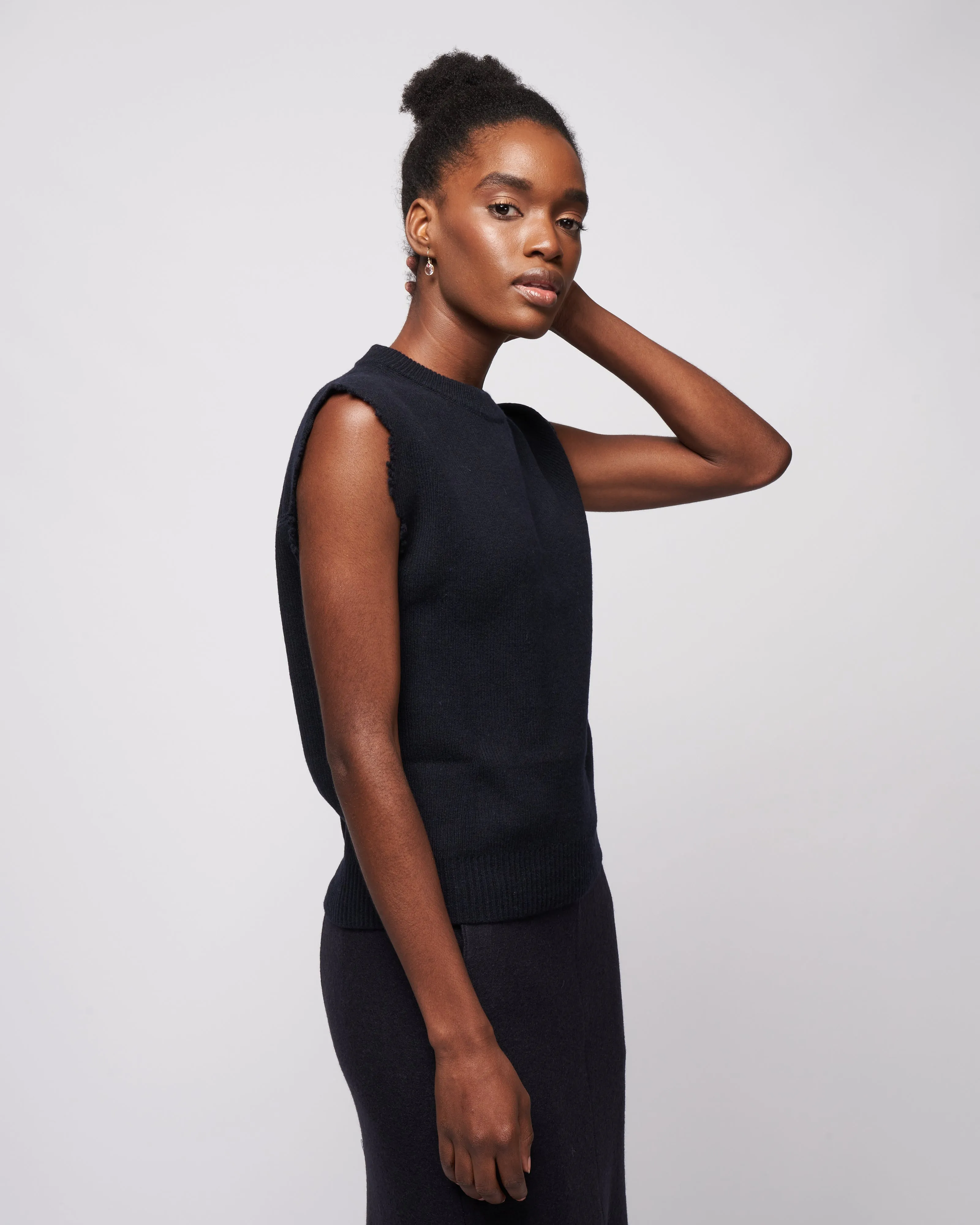 anna merino wool distressed vest - dark navy