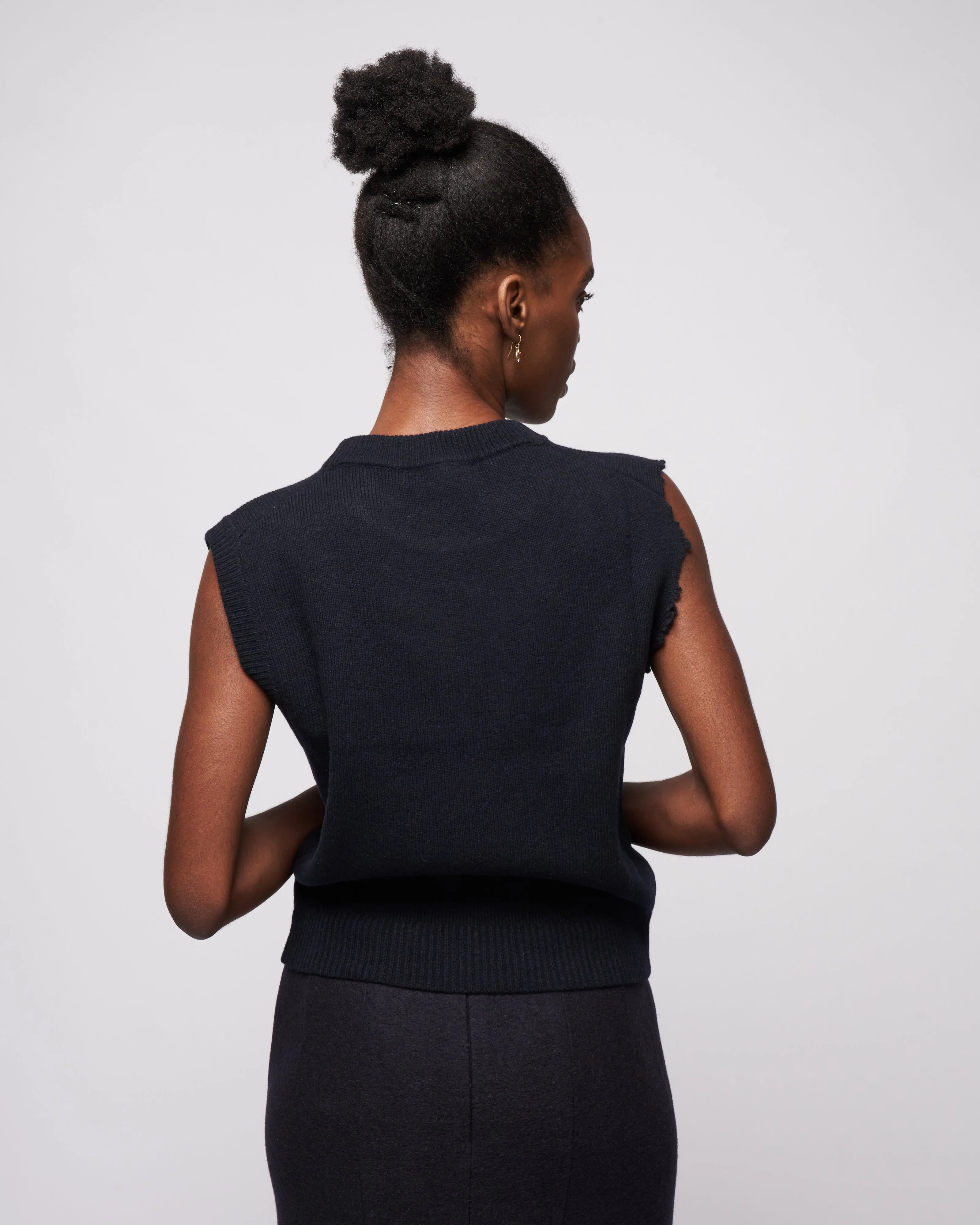 anna merino wool distressed vest - dark navy