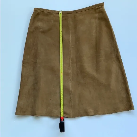 Banana Republic Suede Skirt 🤎