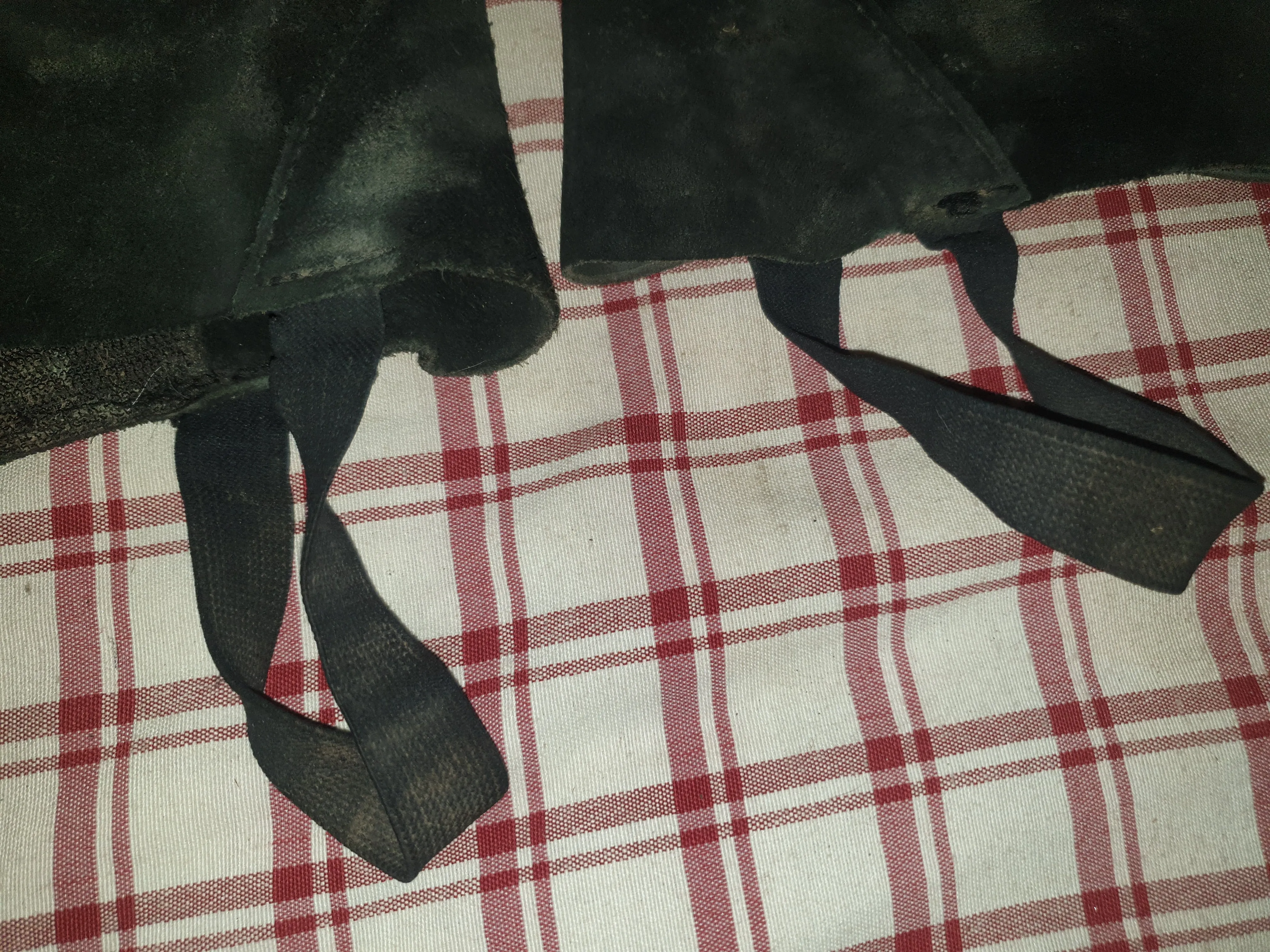 Black suede chaps size S  🟢