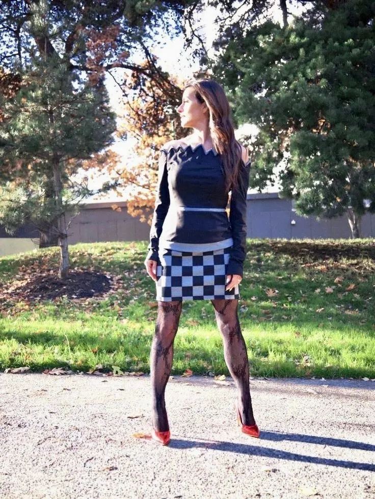Chess Queen Woven Top