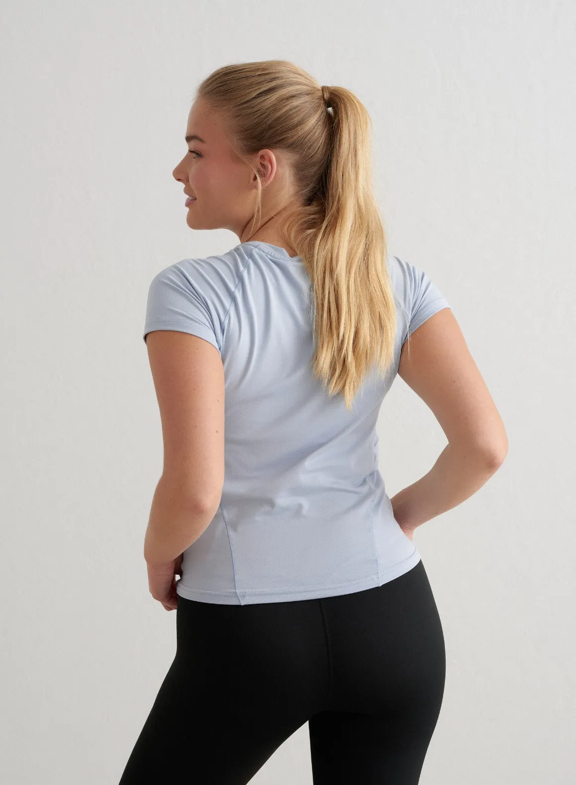 Cloudy Blue Soft Basic Short Sleeve