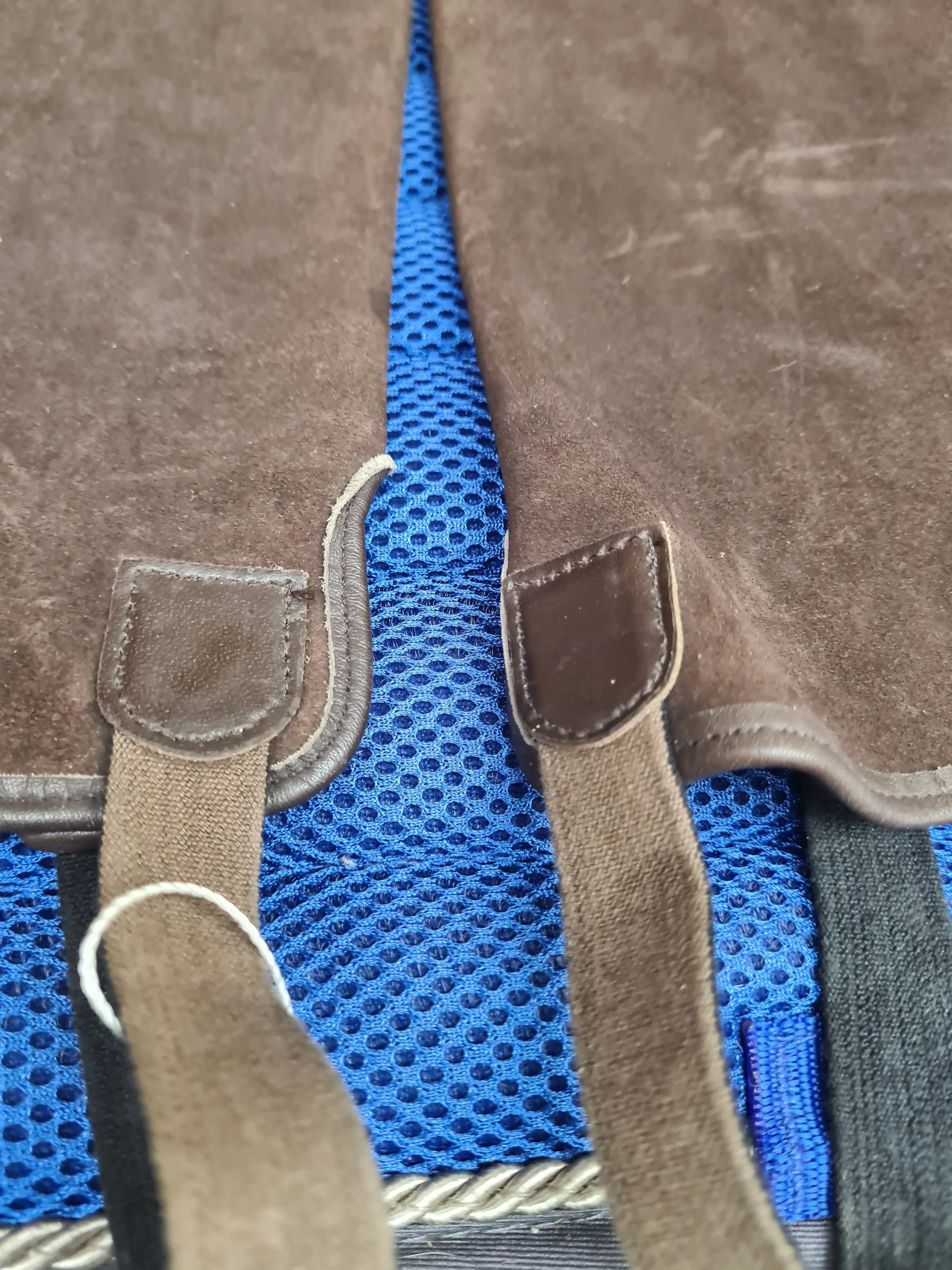 E Q vvs leather chaps brown ✅️
