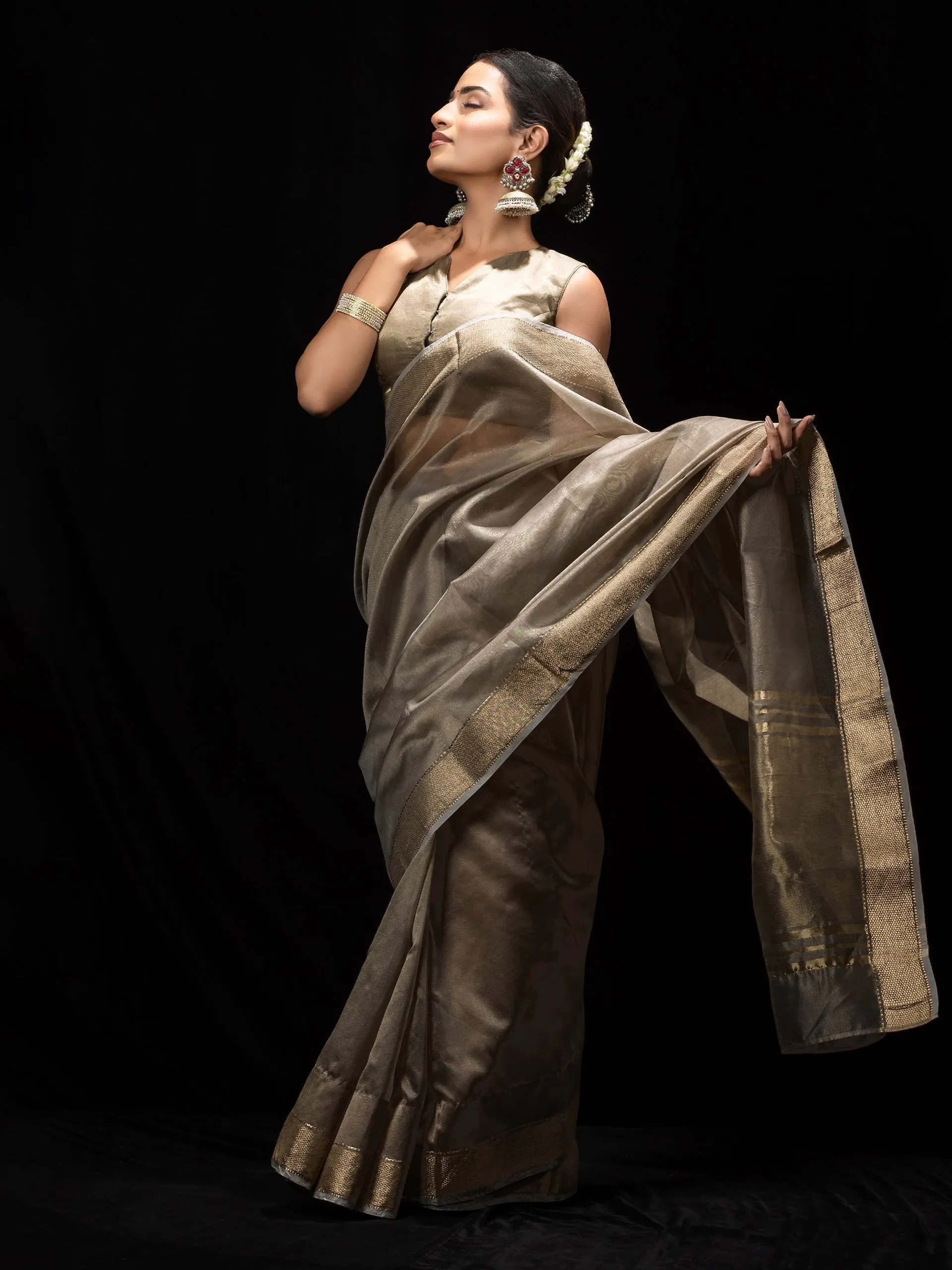 Grey Gold Metallic Soft Fabric Saree with Blouse Fabric