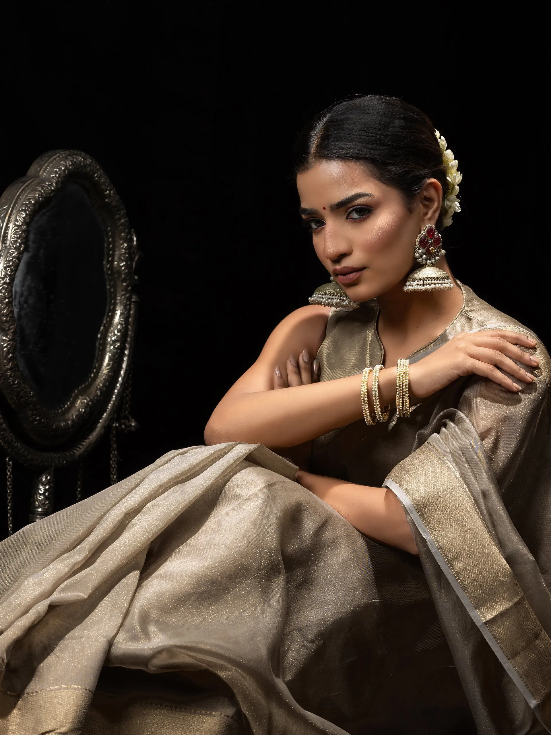 Grey Gold Metallic Soft Fabric Saree with Blouse Fabric