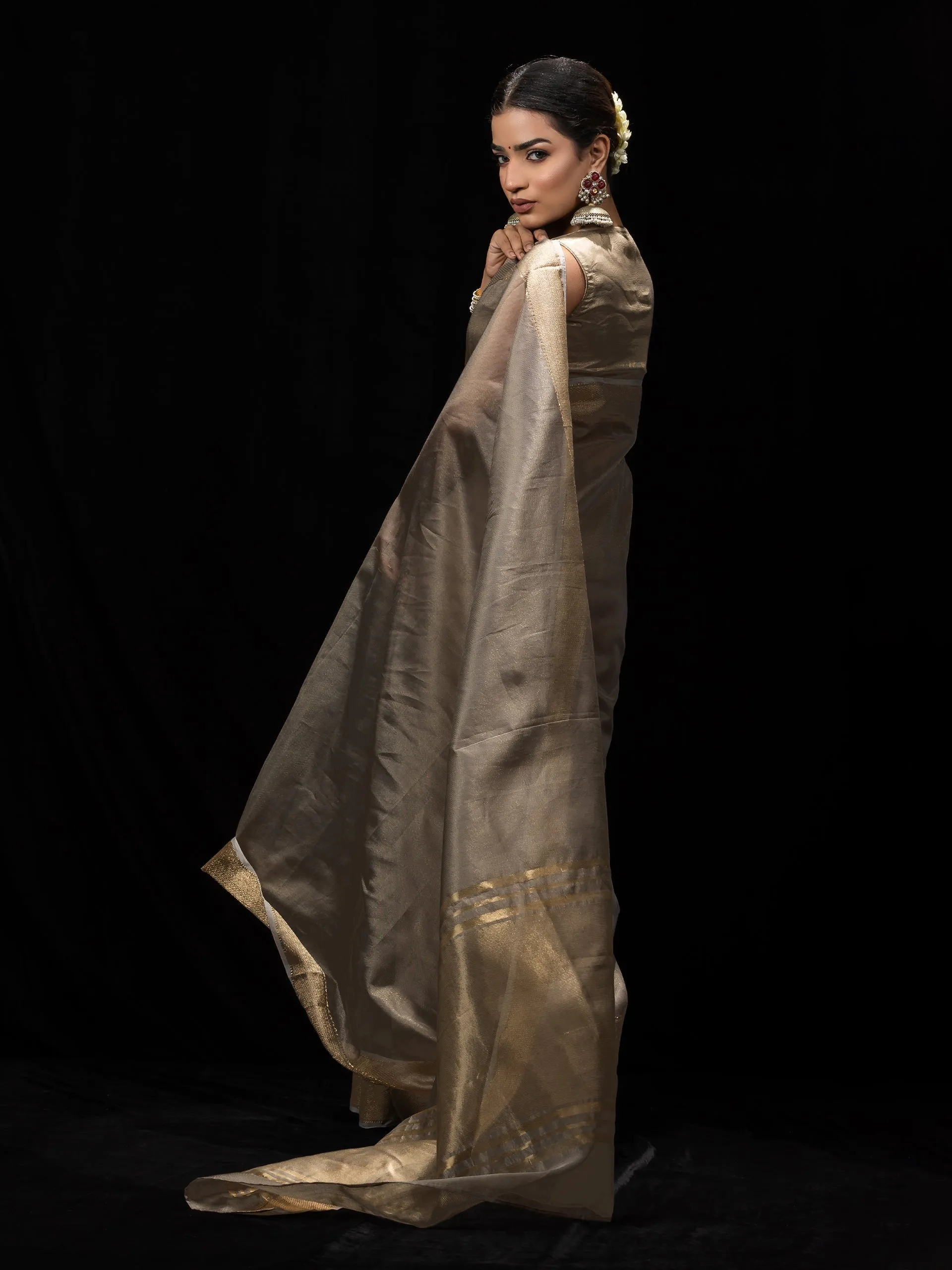 Grey Gold Metallic Soft Fabric Saree with Blouse Fabric