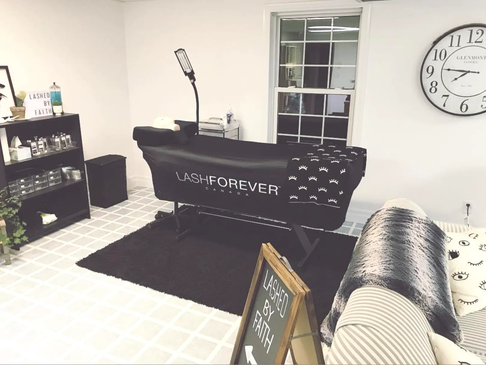 Lashforever Canada Black Bed Slip Cover