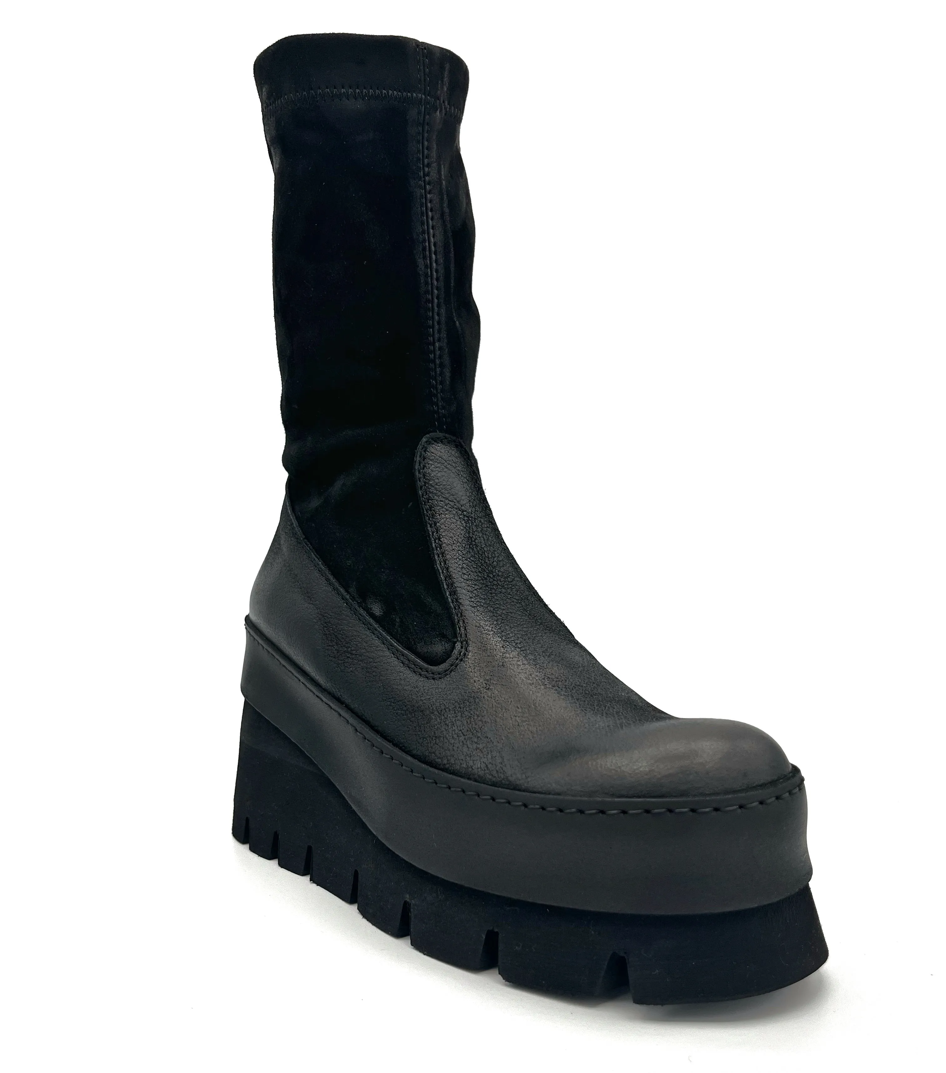 Lofina 4561 Black Boot