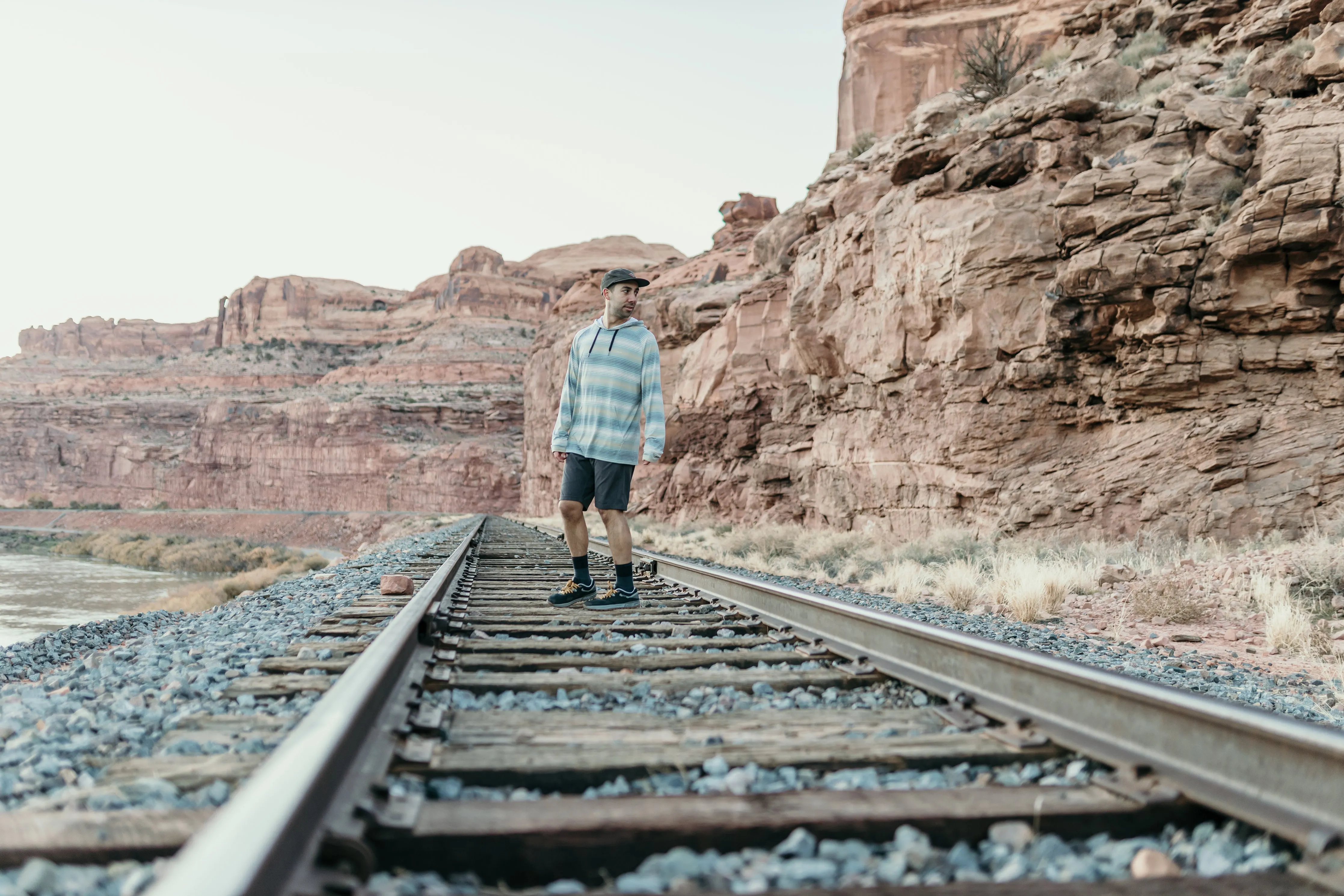 Men's Traverse Tek Hoodie (Discontinued Styles)
