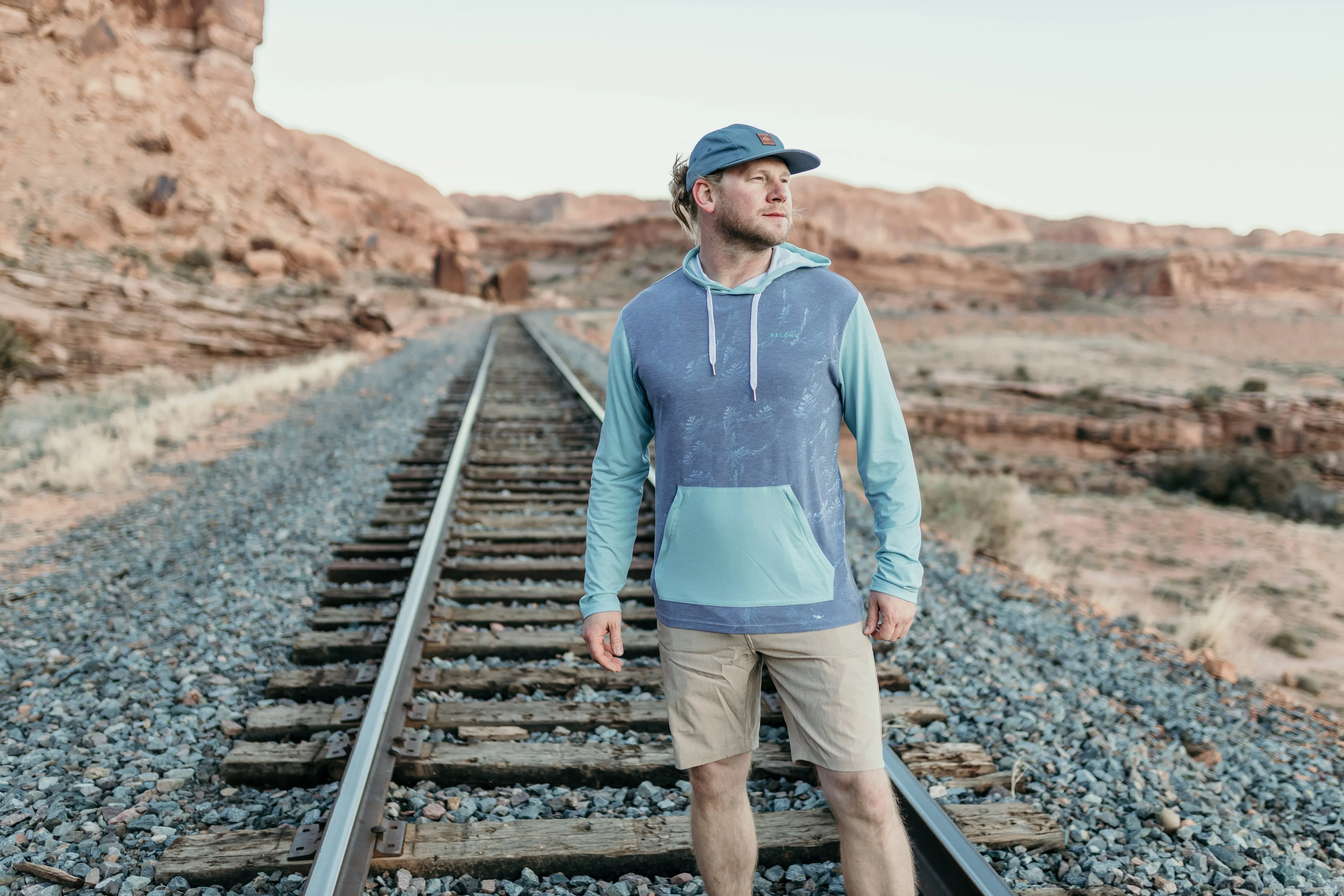 Men's Traverse Tek Hoodie (Discontinued Styles)