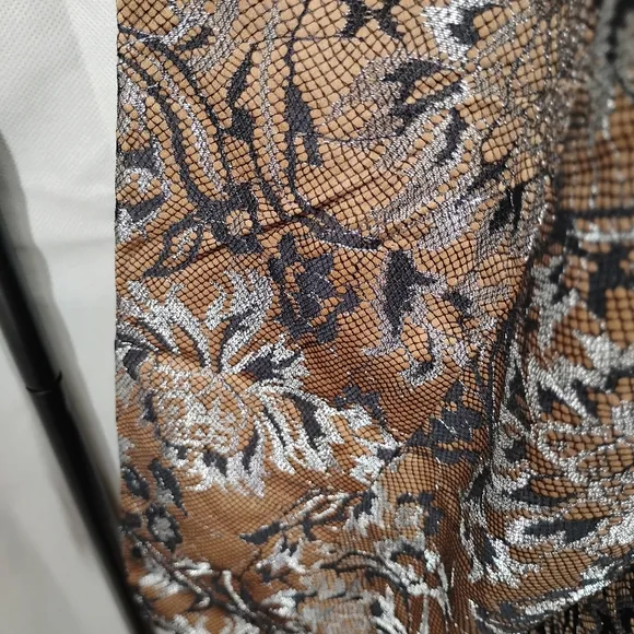 Monroe &amp; Main 2 Pc Plus Size Metallic Lace over TanTaffda Skirt Suit Sz 24
