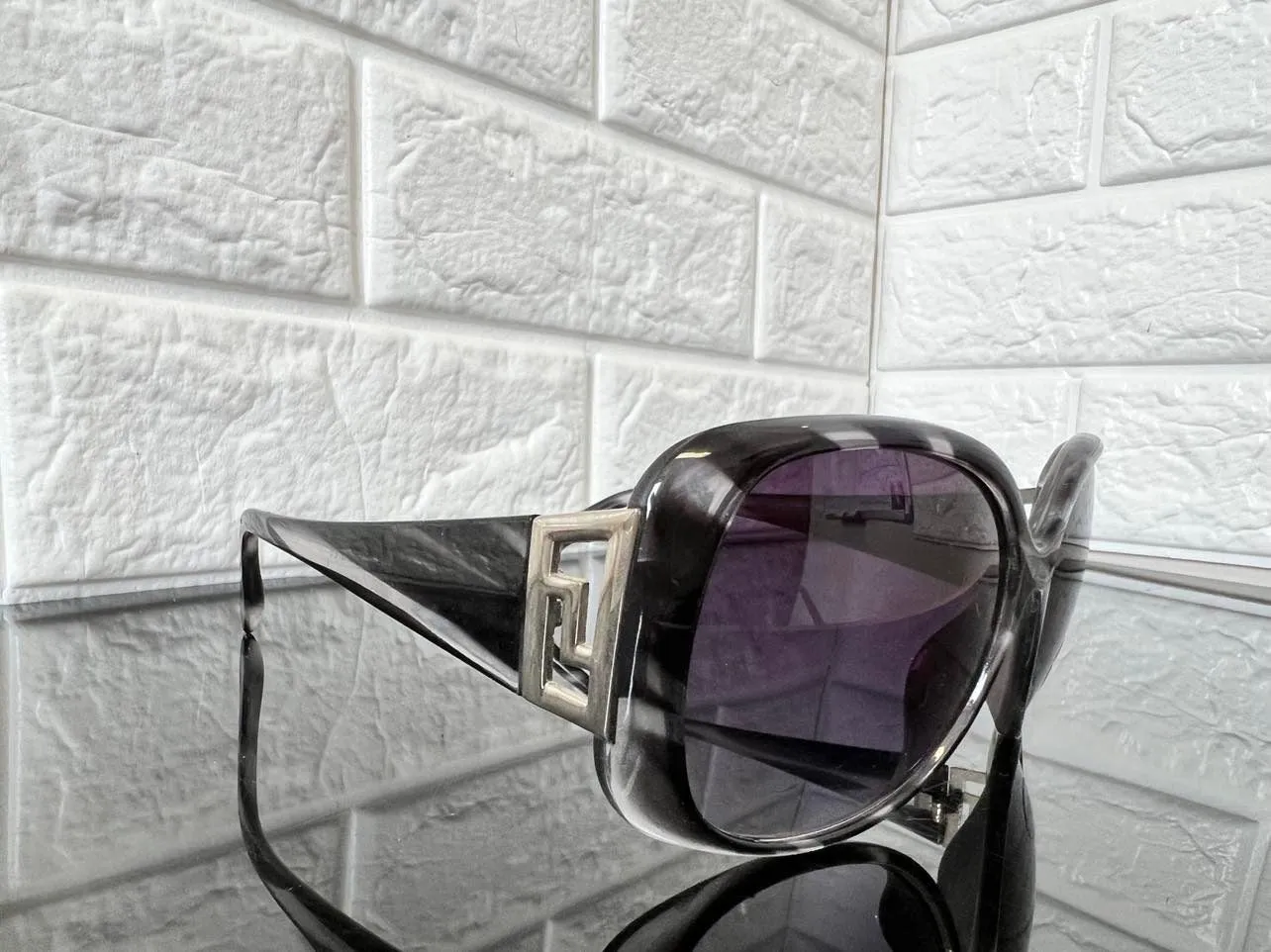 New Designer Rep. Sunglasses, 400 UV Protection! Stylish Gradient Lenses! Black, Retails $40 