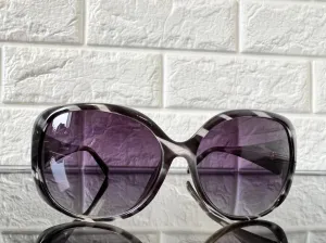 New Designer Rep. Sunglasses, 400 UV Protection! Stylish Gradient Lenses! Black, Retails $40 