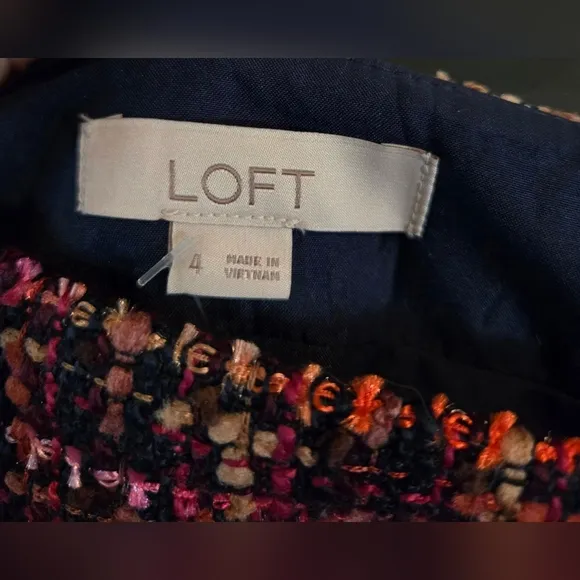 NWT | Ann Taylor LOFT | Tweed Button Trim Mini Wrap Skirt | Size: 4