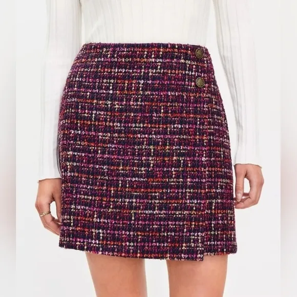 NWT | Ann Taylor LOFT | Tweed Button Trim Mini Wrap Skirt | Size: 4