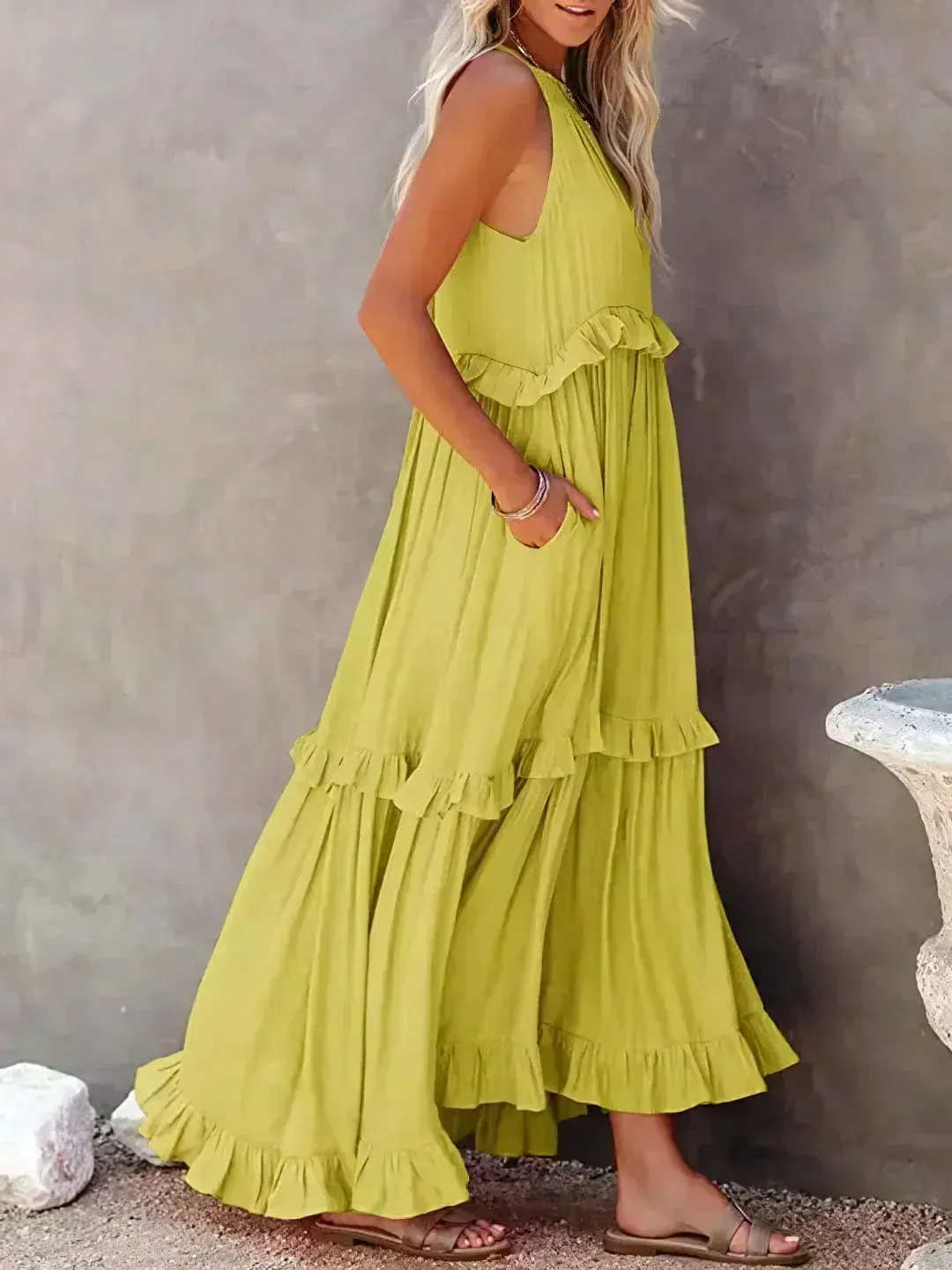Sarah | Halter Ruffle Maxi Dress (Almost sold out)