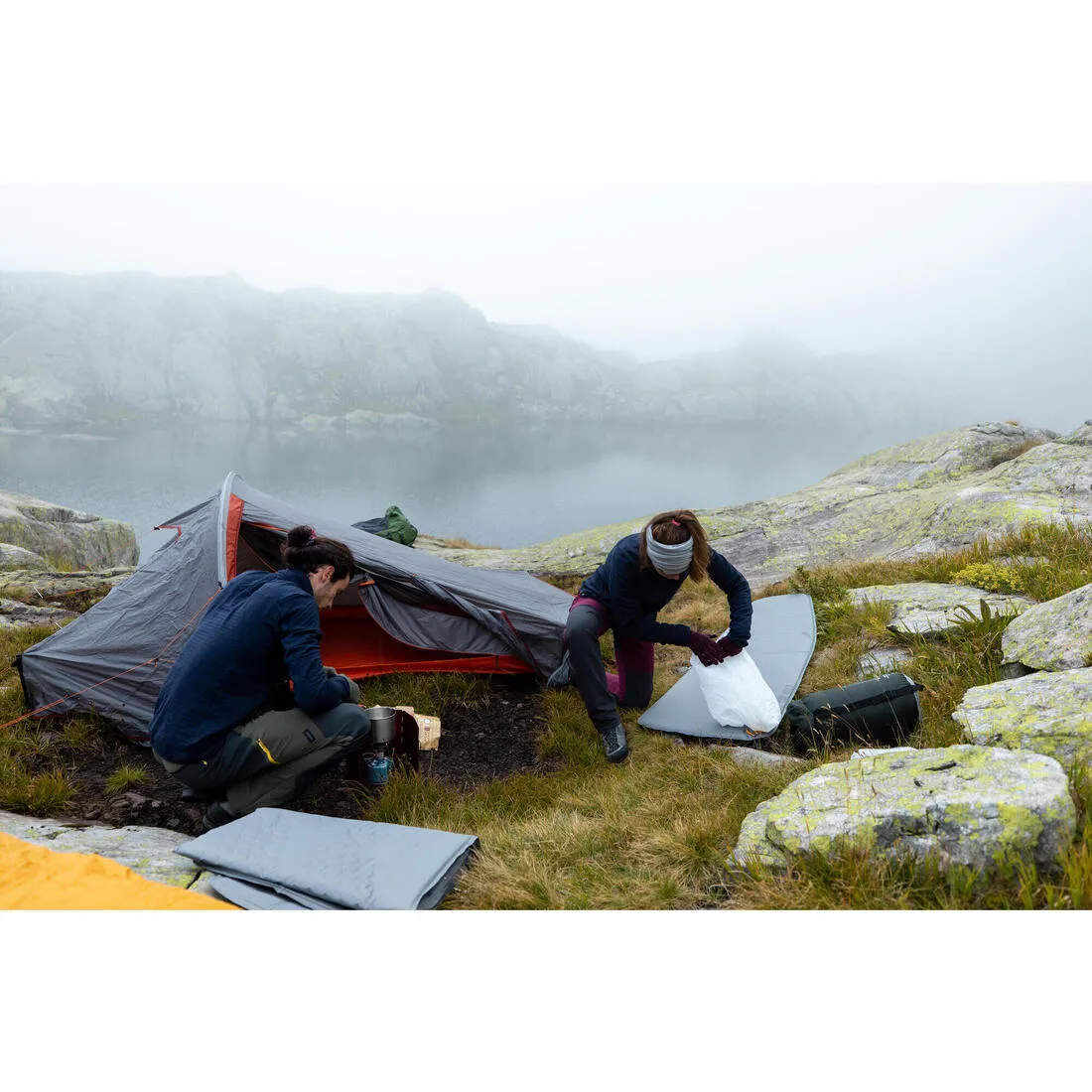 Self-inflating trekking mattress - MT100 L - 180 x 52 cm - 1 person