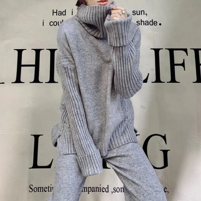 WolffMode Loungewear Set: Luxurious, warm turtleneck sweater and oversized wool pants